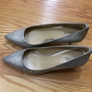 Michael Kors women’s shoes- glitter heels 👠